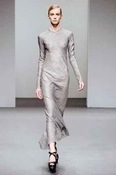 Look 34